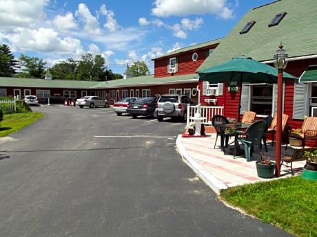 Midway Lodging