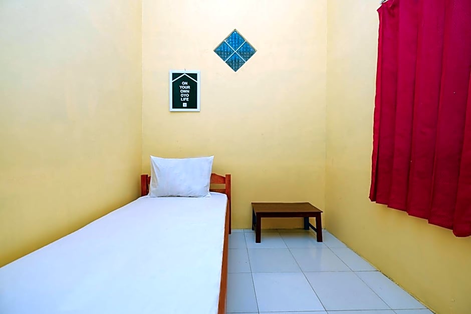 OYO Life 2867 Kos Kuning