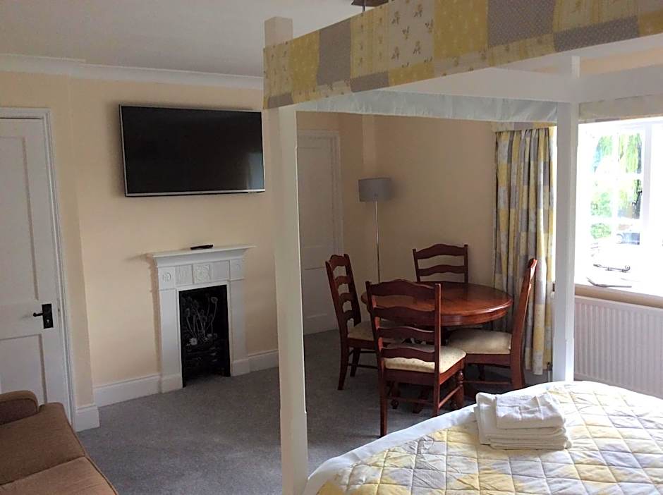 The Highwayman Hotel