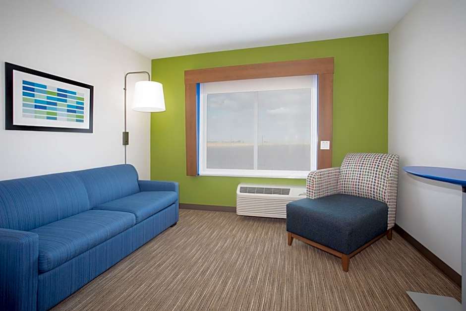 Holiday Inn Express & Suites - Goodland I-70 By IHG