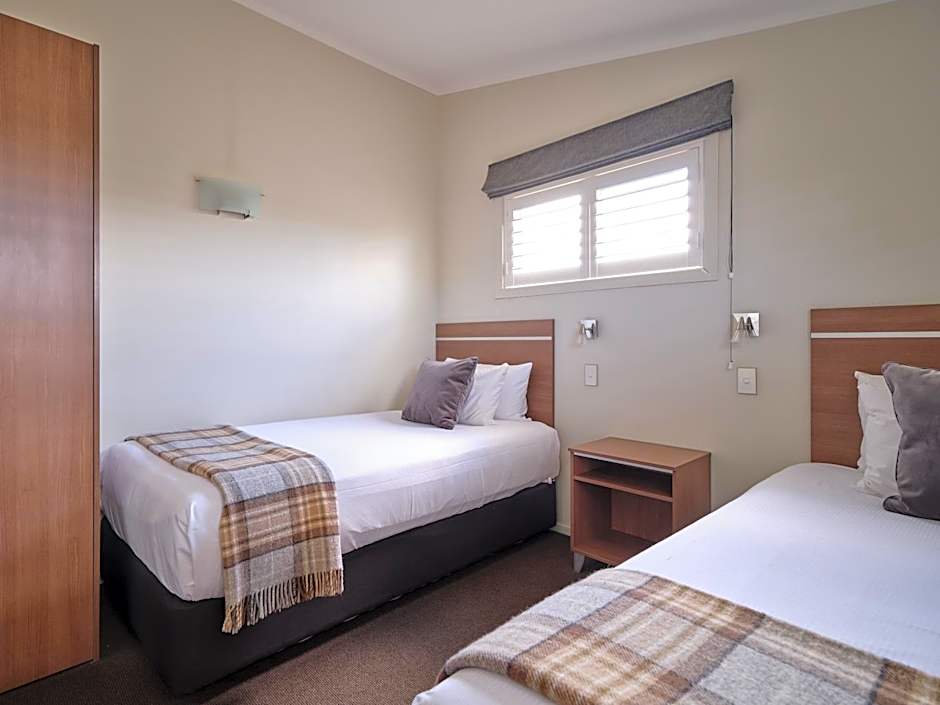 Suncourt Hotel & Conference Centre