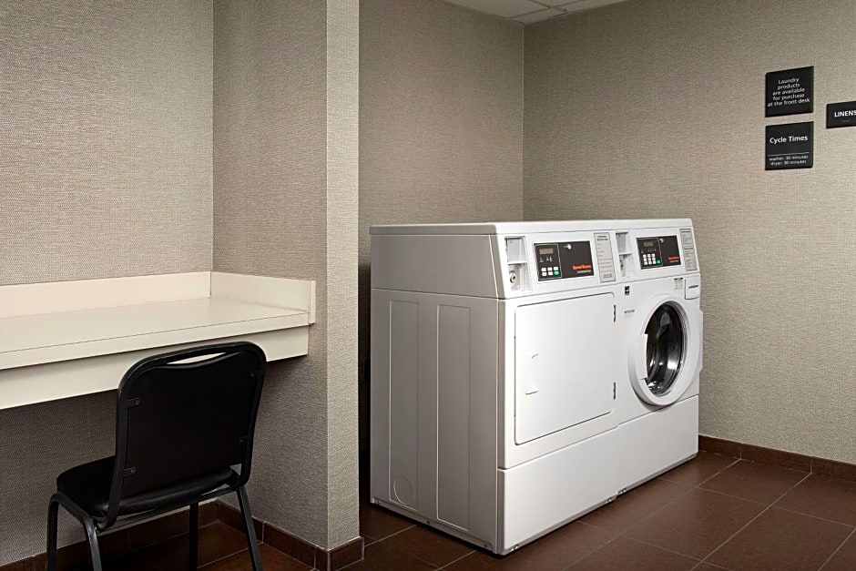 Hampton Inn By Hilton Knoxville-East