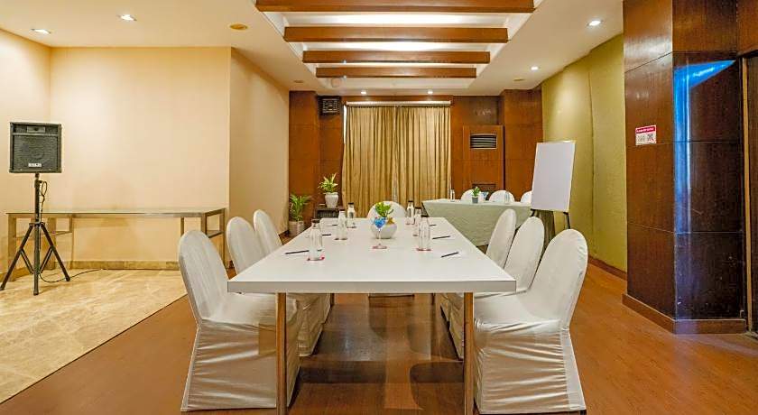 Royal Orchid Central Jaipur, Bani Park