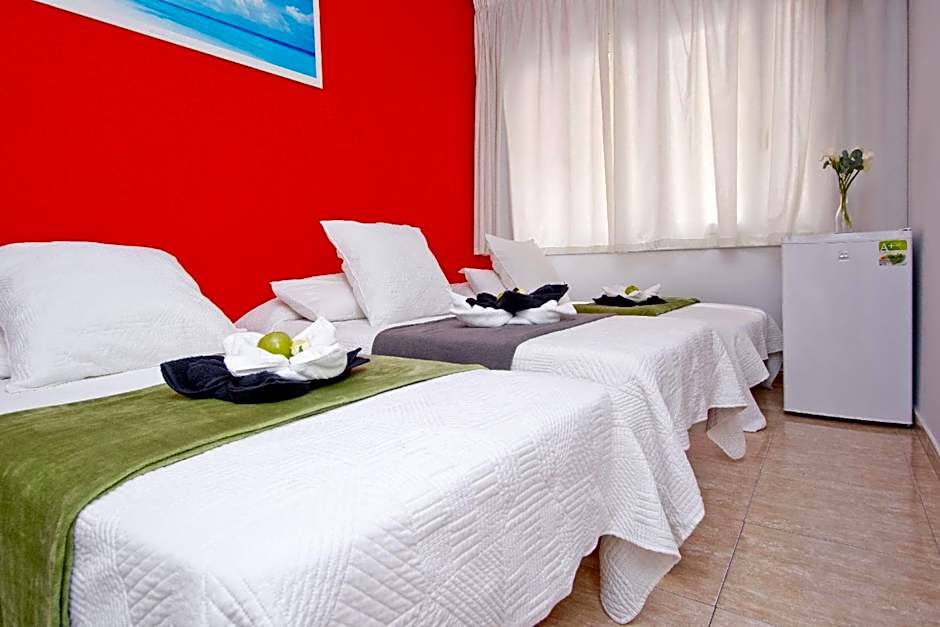 Barcelona City North Hostal