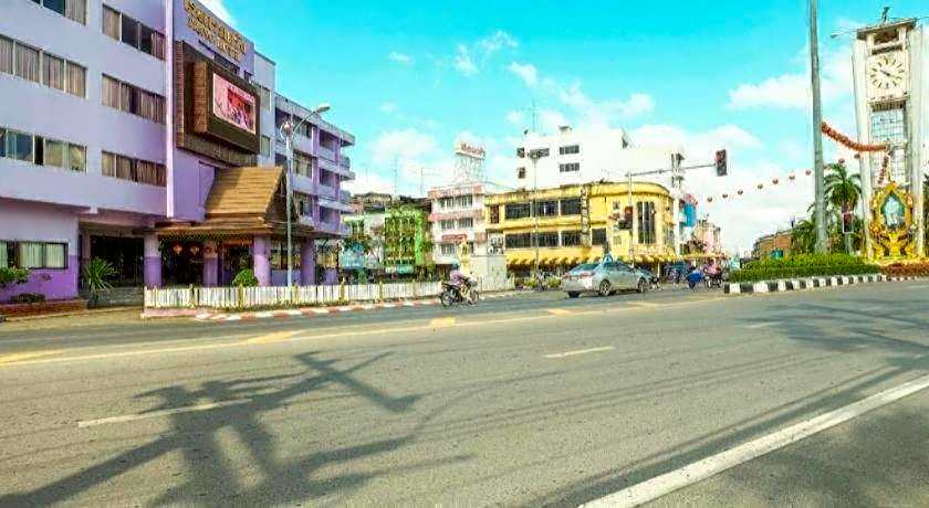 OYO 565 Trang Hotel