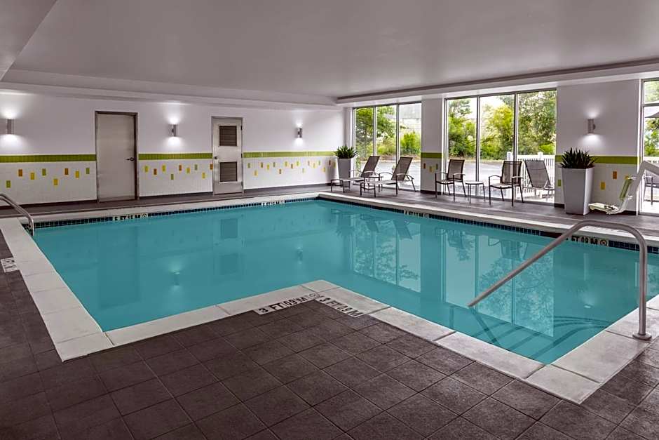 Fairfield Inn & Suites by Marriott Calhoun