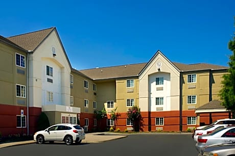 Candlewood Suites Richmond - South By IHG
