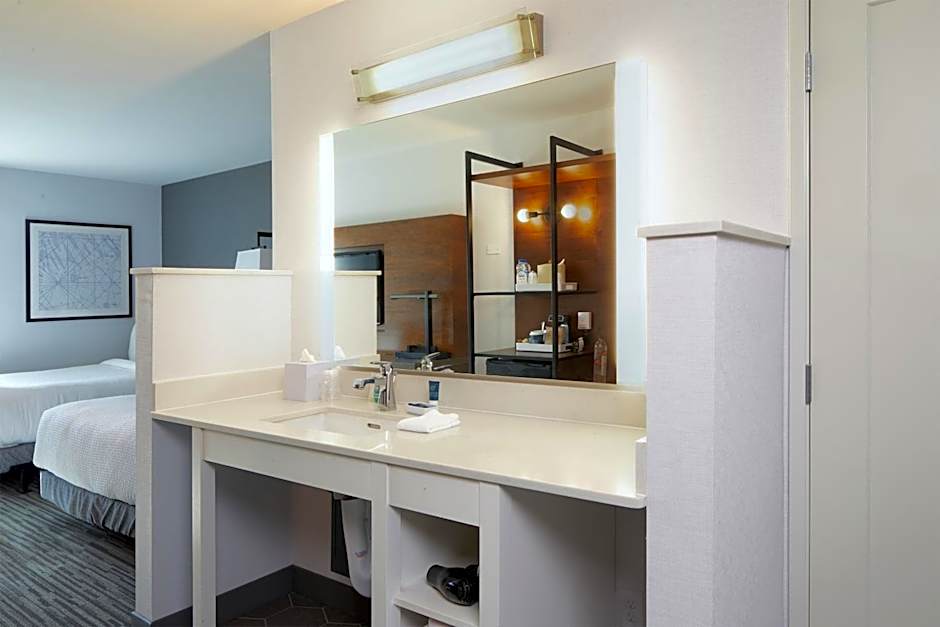 Four Points by Sheraton Los Angeles Westside