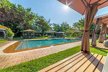 Perry's Bridge Hollow Boutique Hotel