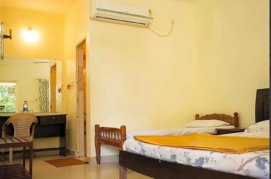 Palmgrove service villa