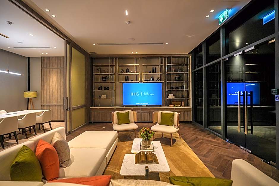 Staybridge Suites Bangkok Sukhumvit By IHG