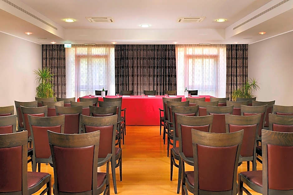 Four Points by Sheraton Siena