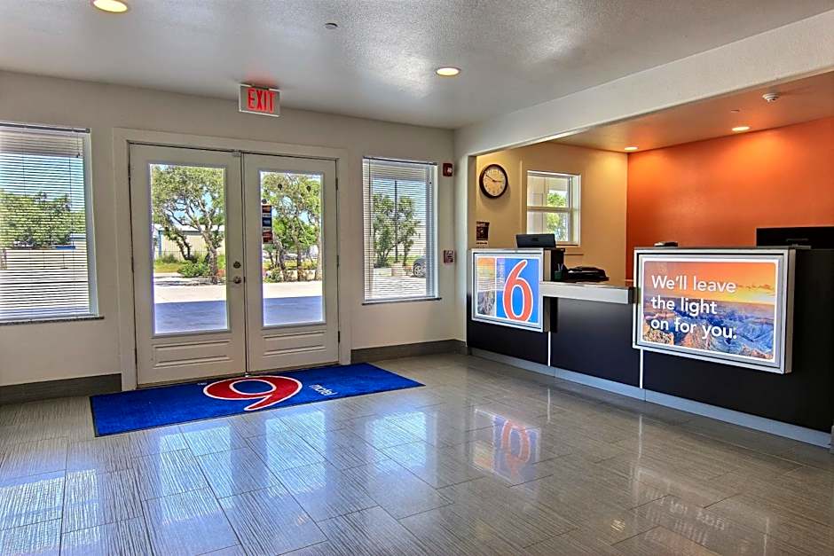 Motel 6-Rockport, TX