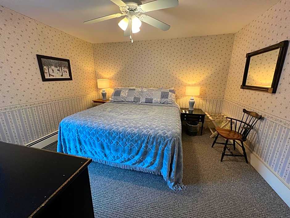 Photo 1 of 4 of Family Suite