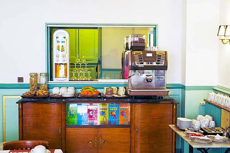 The Old Hotel Ravel Centre