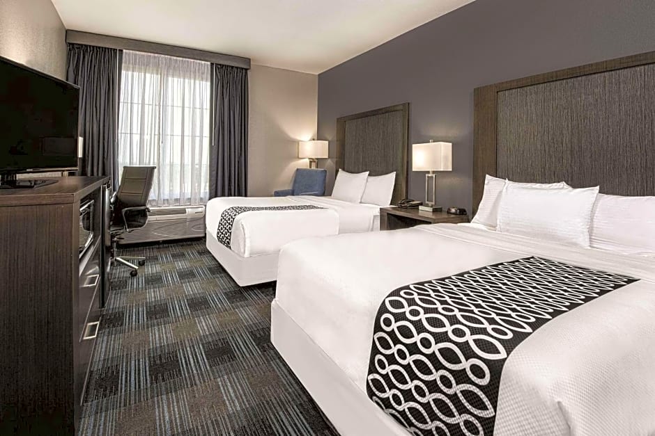 La Quinta by Wyndham Victoria - South