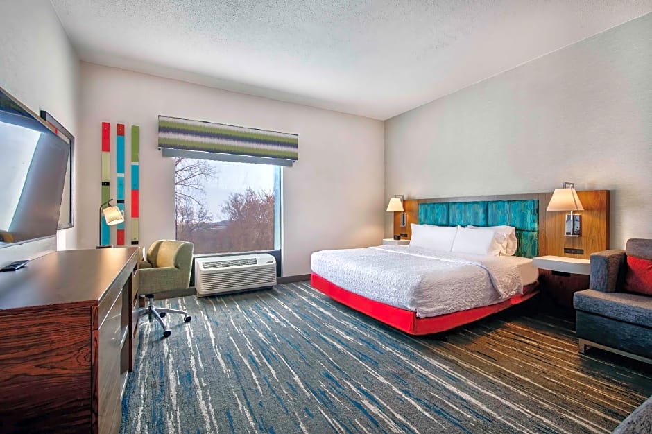Photo 1 of 5 of 1 King Bed Suite, Mobility Accessible, Bathtub