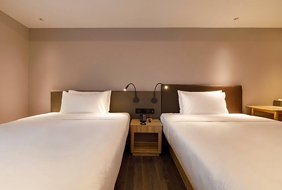 Hanting Hotel Shenyang Zhongjie Shifu Square