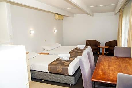 Family Suite - Non Pet Friendly