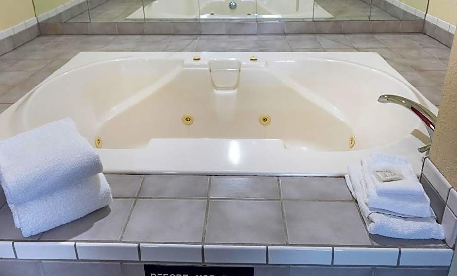 Super 8 by Wyndham Big Rapids