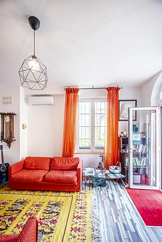 MAISON44