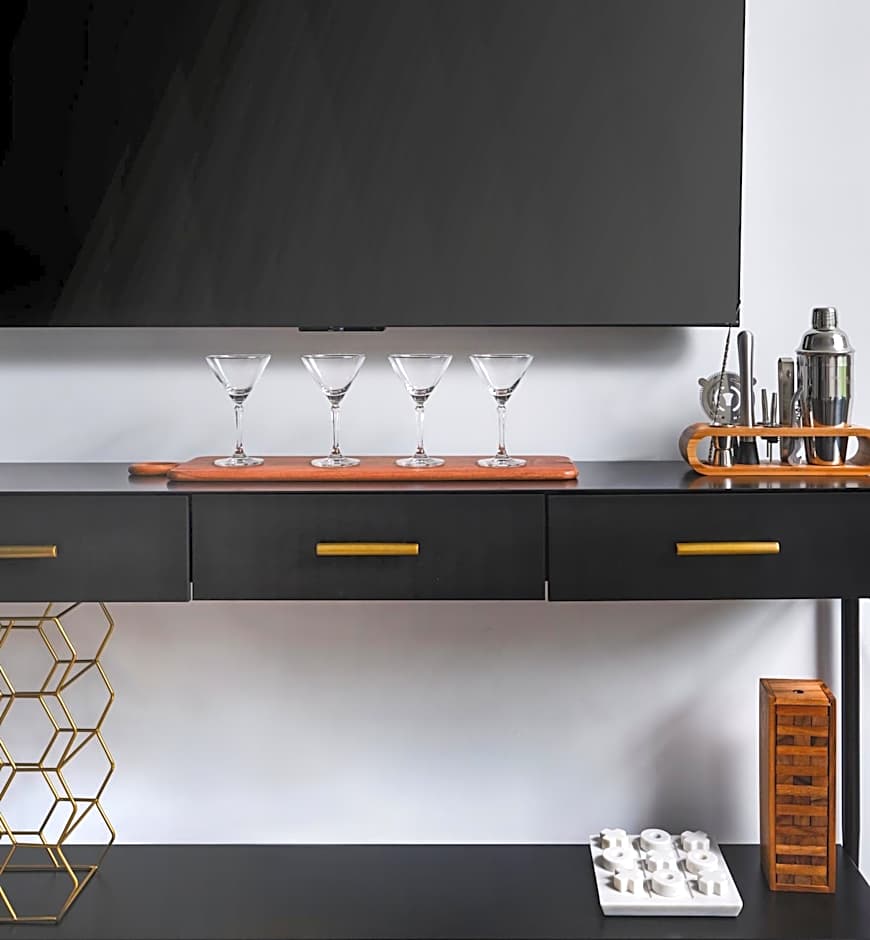 Hyatus at City Views