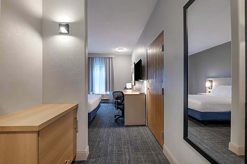 Days Inn by Wyndham Thunder Bay North