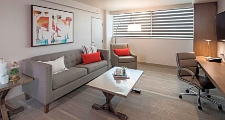 King Suite with Spa Bath