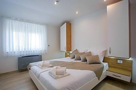 One-Bedroom Apartment with Sea View