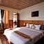 Hotel Hill Queen