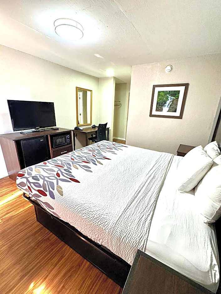 Americas Best Value Inn Tulsa at I-44