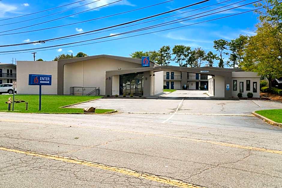 Motel 6-Lexington, KY - Airport