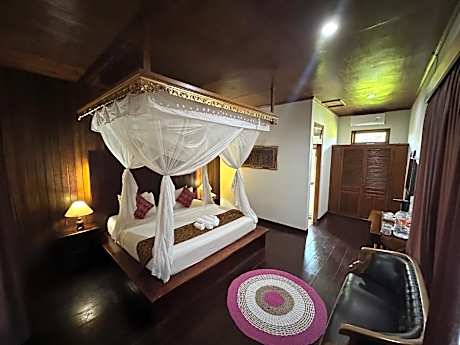 Deluxe Double or Twin Room with Balcony