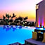 The Ray Hotel and Studios