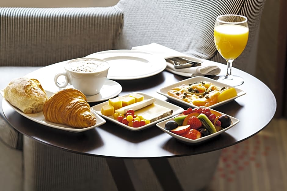 Mövenpick Hotel Amsterdam City Centre