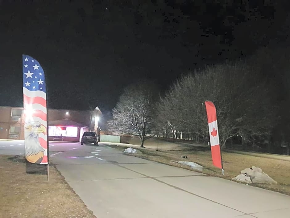 Denison Inn & Suites