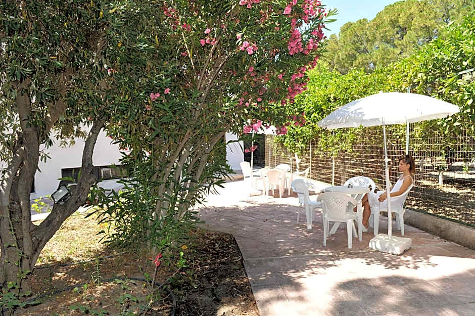 Niki Hotel Apartments