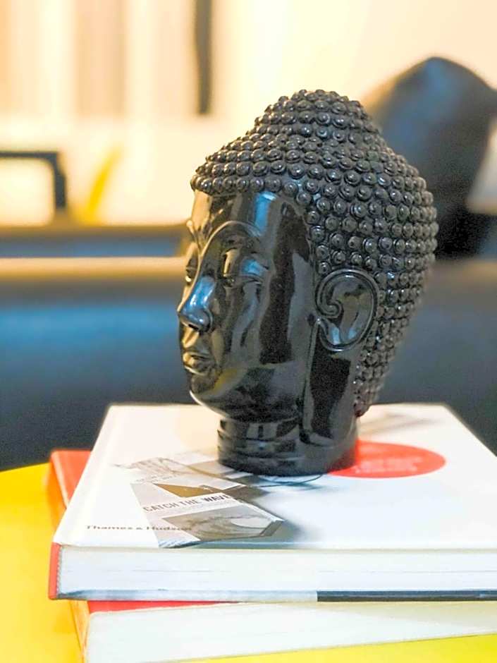 AMETISTA 2 - 101 · A-01: Apê equipado e estiloso na praia de Jatiúca