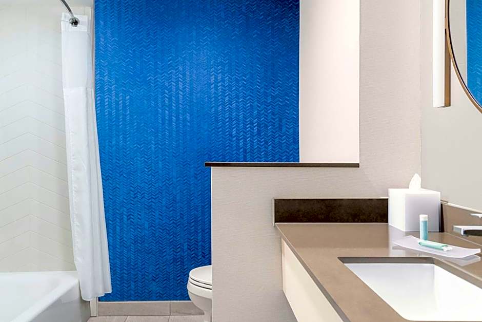 Fairfield by Marriott Inn & Suites Norfolk