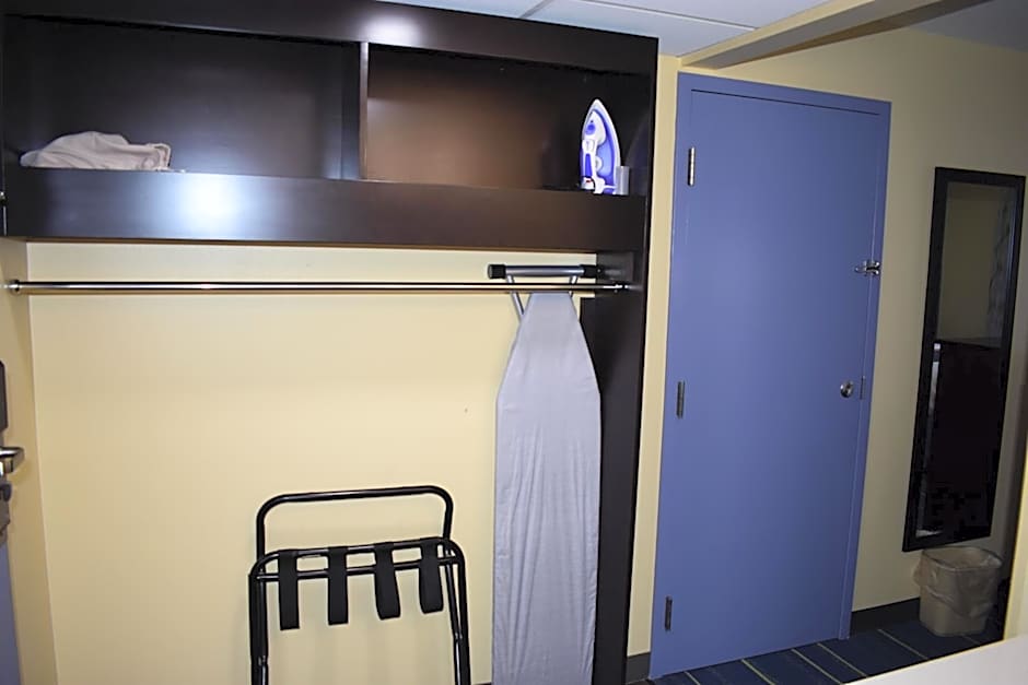 Days Inn by Wyndham Augusta