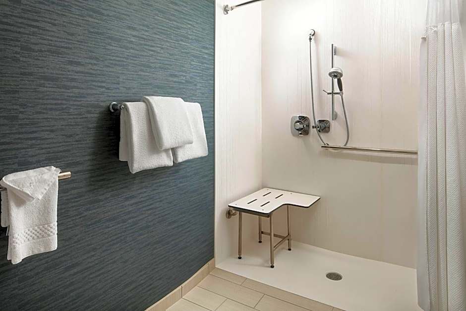 Courtyard by Marriott Indianapolis at the Capitol