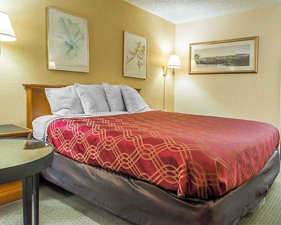 Econo Lodge Waynesburg