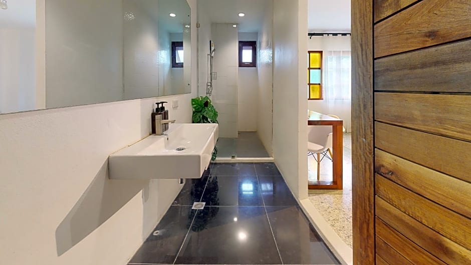 ViSH Coco Gallery Hotel