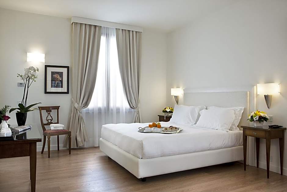 Hotel Italia