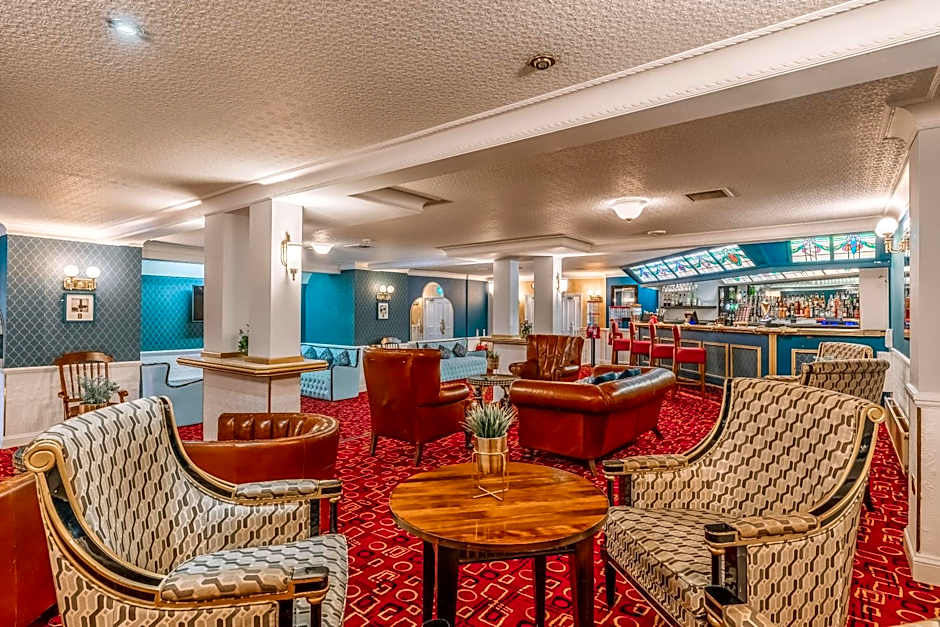 Muthu Westcliff Hotel (Near London Southend Airport)