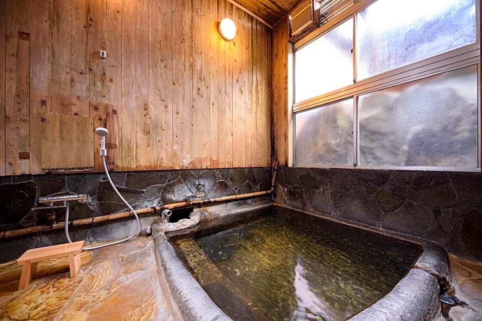 Yufuin Ryokan Okaeri