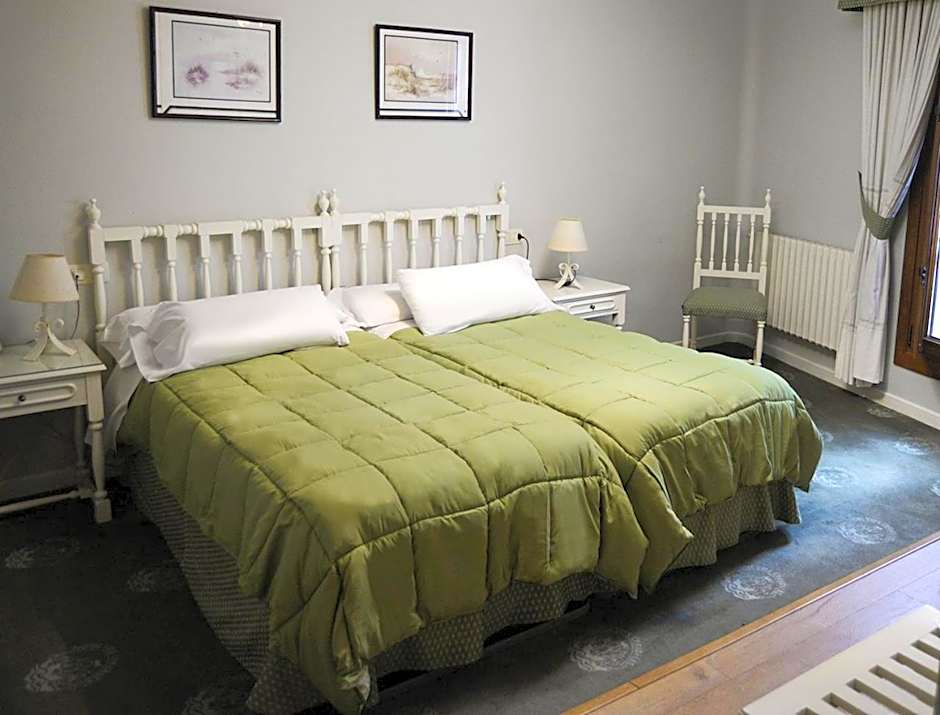 Hotel Tres Carabelas