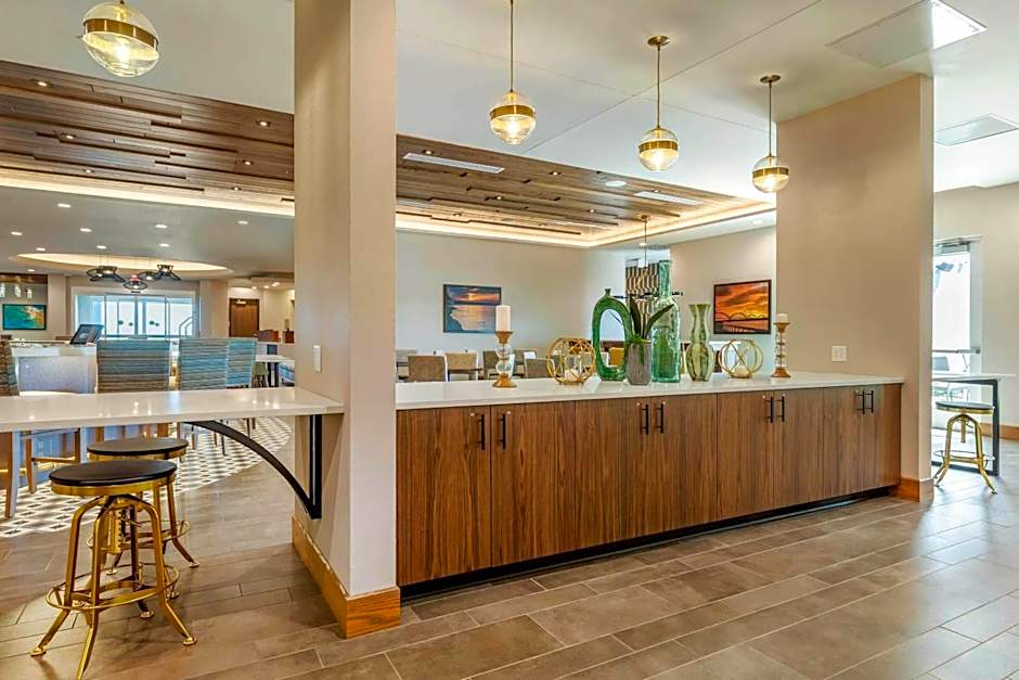 Cambria Hotel Bettendorf - Quad Cities