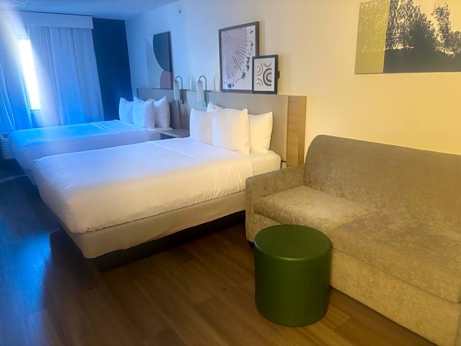 Spark by Hilton Lakewood Denver Southwest