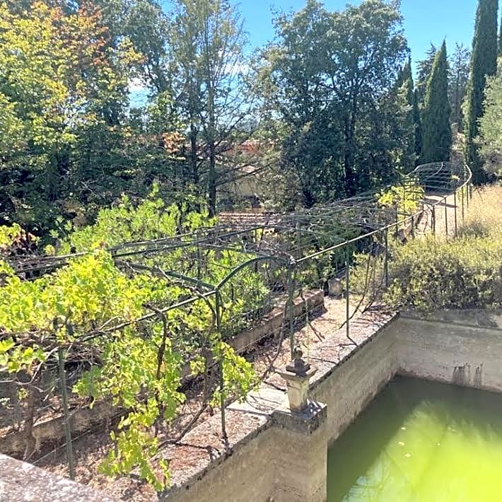 Les Horizons - SPA-JACUZZI - MASSAGE- SAUNA - 4 SAISONS - Piscine chauffée Toute l'année - 800m centre ville Nyons